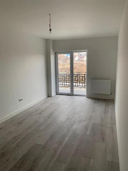 Apartament cu 2 camere semidecomandat în Bucium