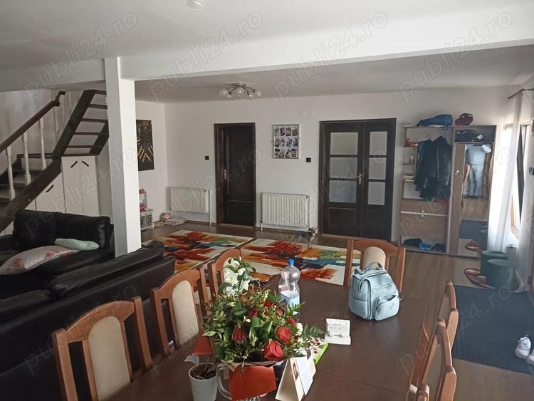 Casă cu 4 camere cu Teren 300 Mp în Central