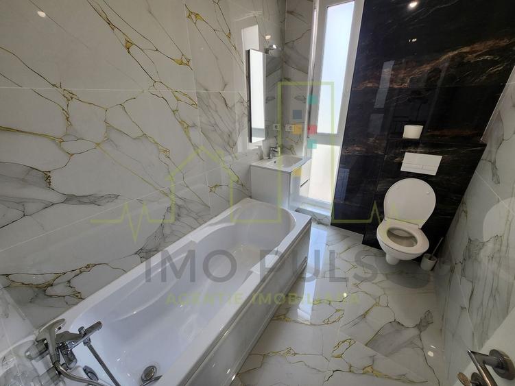 Duplex cu 5 camere cu Canalizare în Dumbrăvița