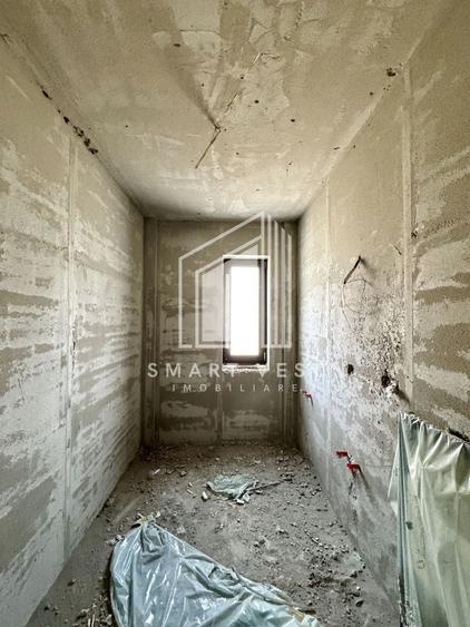 Apartament cu 3 camere decomandat în Periferie