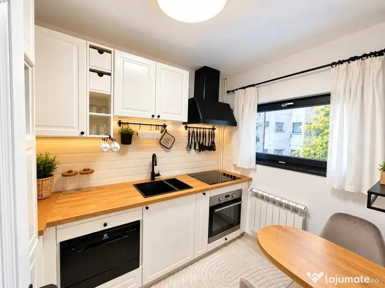 Apartament cu 2 camere decomandat în Brezoianu