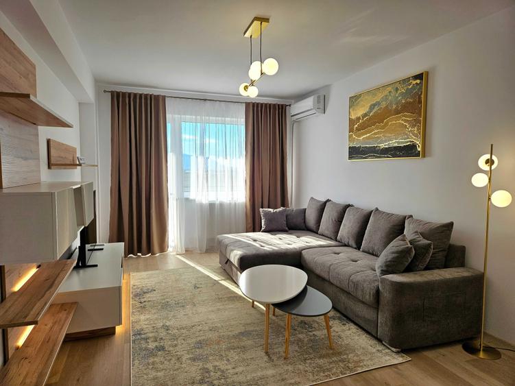 Apartament cu 2 camere decomandat în Noua