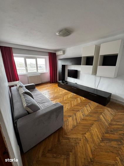 Apartament cu 3 camere decomandat, mobilat în City Park Mall