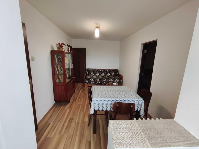 Inchiriez Apartament 2 camere, mobilat, 34 mp, persoana fizica - 2