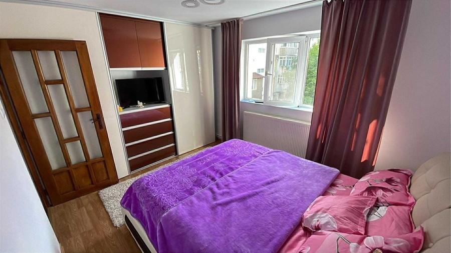 Apartament cu 2 camere decomandat în Exterior Vest