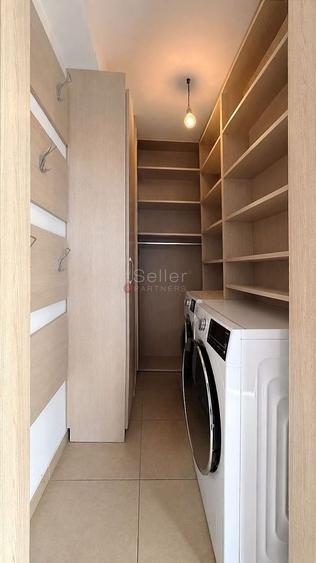 Apartament cu 3 camere decomandat, mobilat în Tractorul