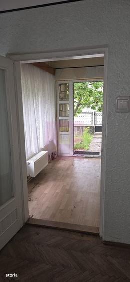 Casă cu 2 camere în Central
