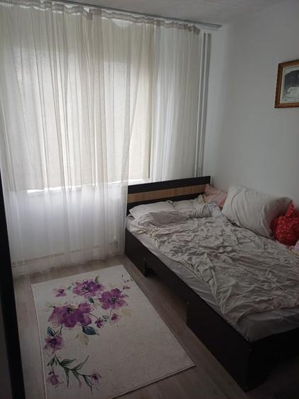 Apartament semidecomandat în Lujerului