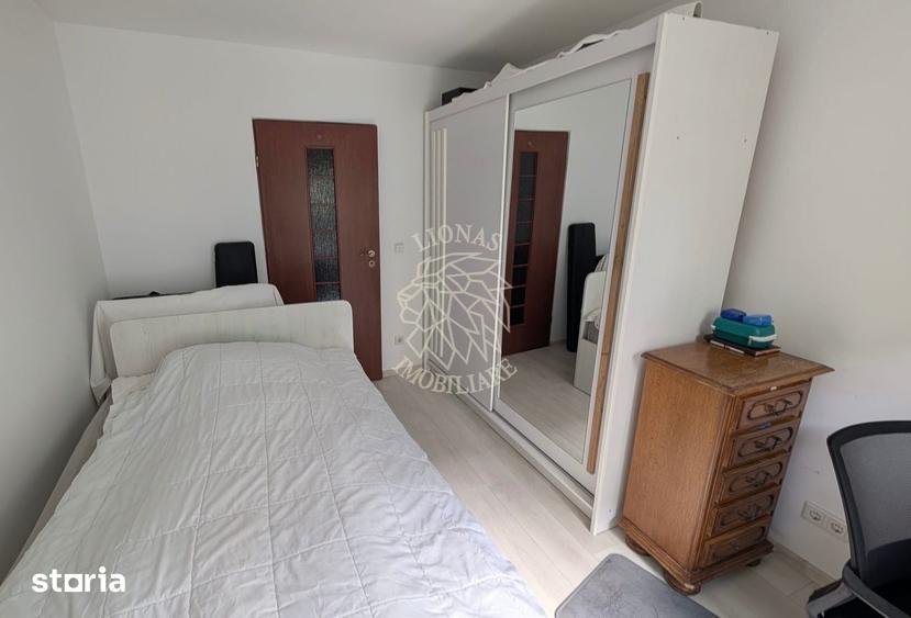 Apartament cu 3 camere în Mărișelu