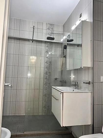 Apartament cu 2 camere decomandat în P-ța Universității