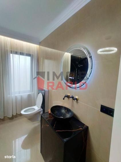 Apartament cu 4 camere în Central