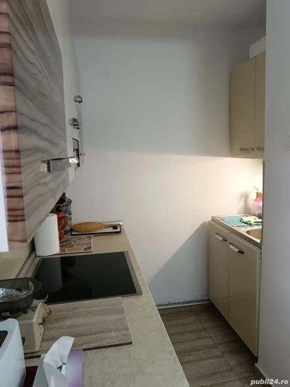 Apartament cu 3 camere decomandat în Odobescu