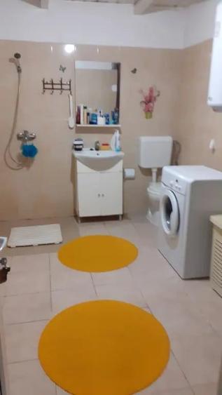 Casă cu 3 camere în