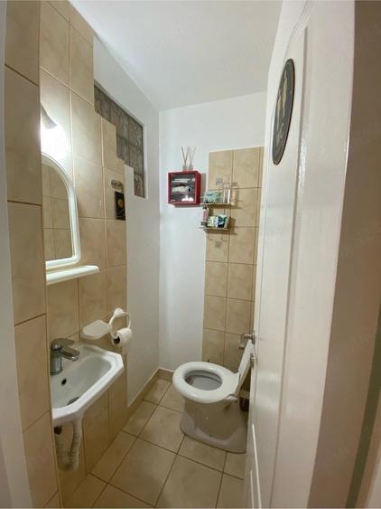 Spațiu comercial, de 23 mp, în Rogerius