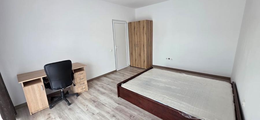 Apartament cu 2 camere semidecomandat, mobilat în Florești