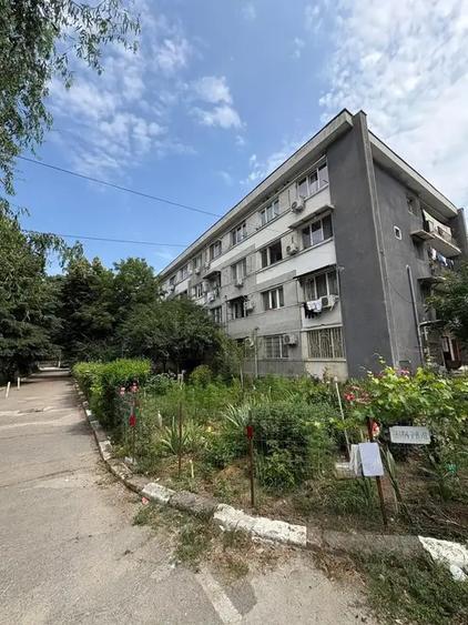 Garsonieră semidecomandată, mobilată în Basarabia
