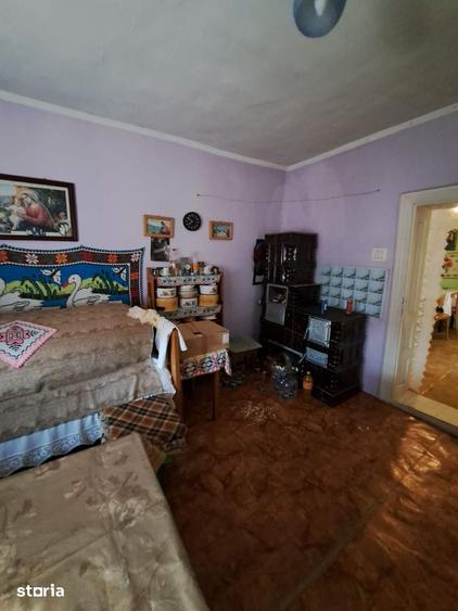 Casă cu 3 camere cu Teren 2700 Mp în Cenaloș