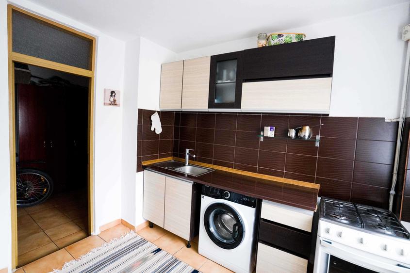 Apartament cu 2 camere semidecomandat în Theodor Pallady