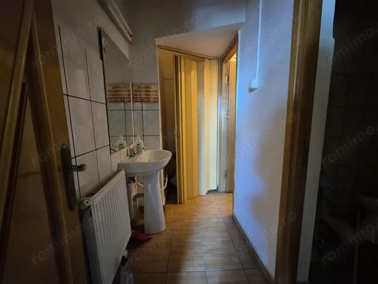 Spațiu comercial, de 84 mp, în Central