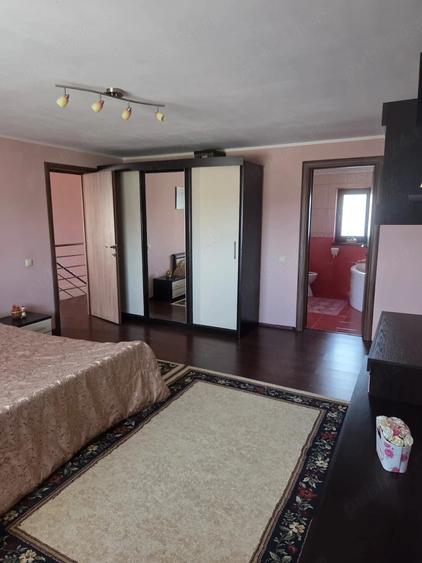 Casă cu Teren 1000 Mp în Central