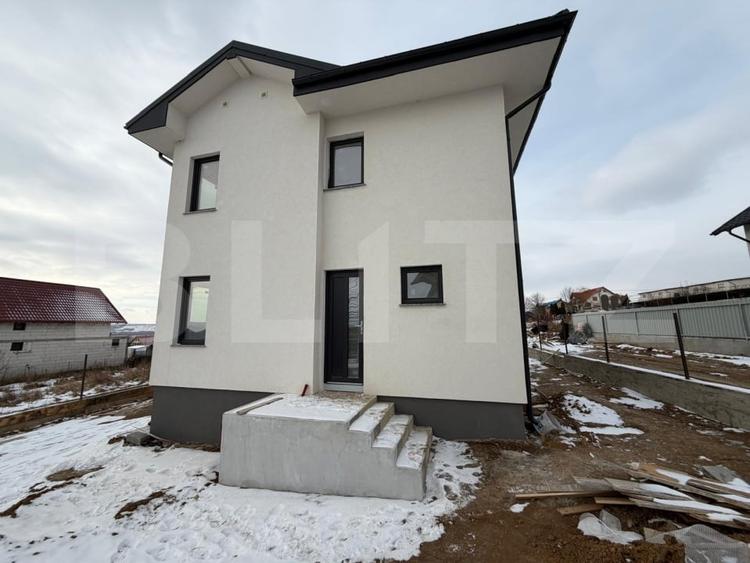 Casa Individuala, 90 mp utili, 403 mp teren, zona Burdujeni - 2