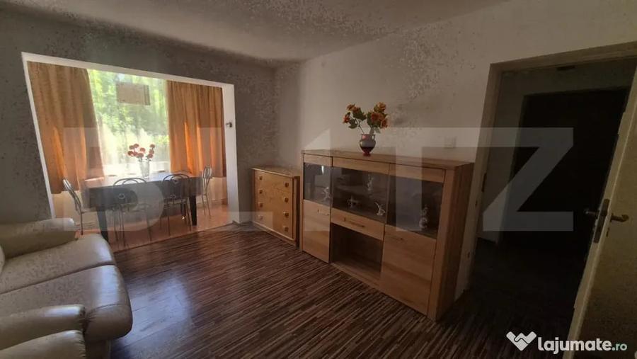 Apartament cu 2 camere semidecomandat în Botizului