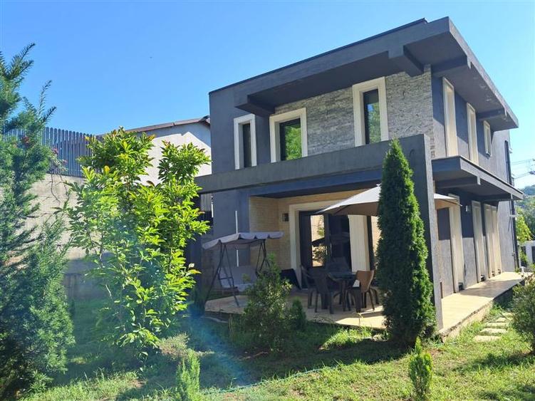 Casă individuală cu 3 camere cu Teren 450 Mp în Aeroport