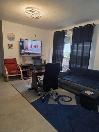 Apartament cu 2 camere semidecomandat în Chișoda