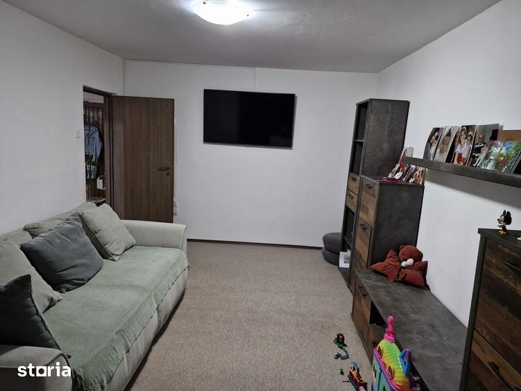 Apartament cu 3 camere în IAR