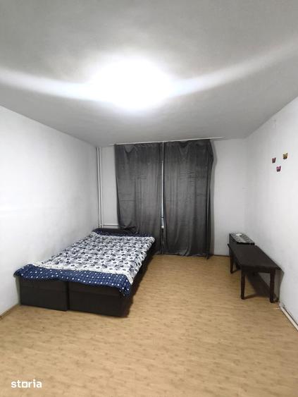 Aparatorii Patriei Berceni Garsoniera 300 EUR - 1