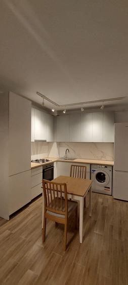 Apartament cu 2 camere decomandat în Exterior Vest