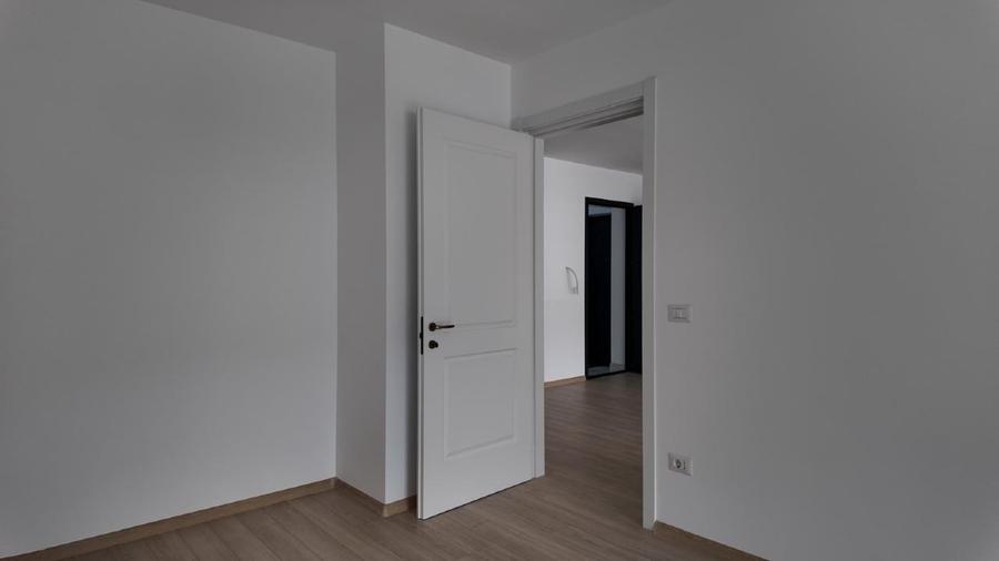 Apartament cu 2 camere decomandat în Exterior Vest