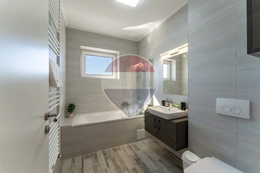 Apartament cu 2 camere semidecomandat, mobilat în Avantgarden