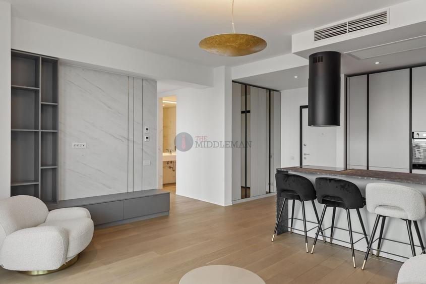 Apartament cu 3 camere semidecomandat, mobilat în Floreasca