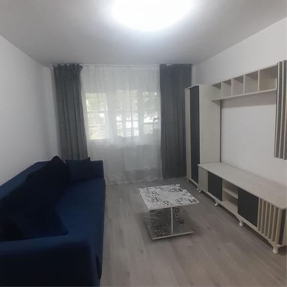 Apartament cu 2 camere semidecomandat în Micro 9