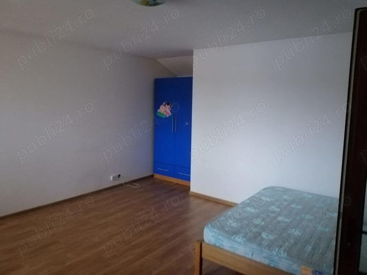 Casă cu 3 camere în Central