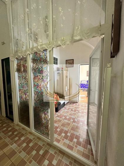 Apartament cu 3 camere decomandat, mobilat în Iosefin