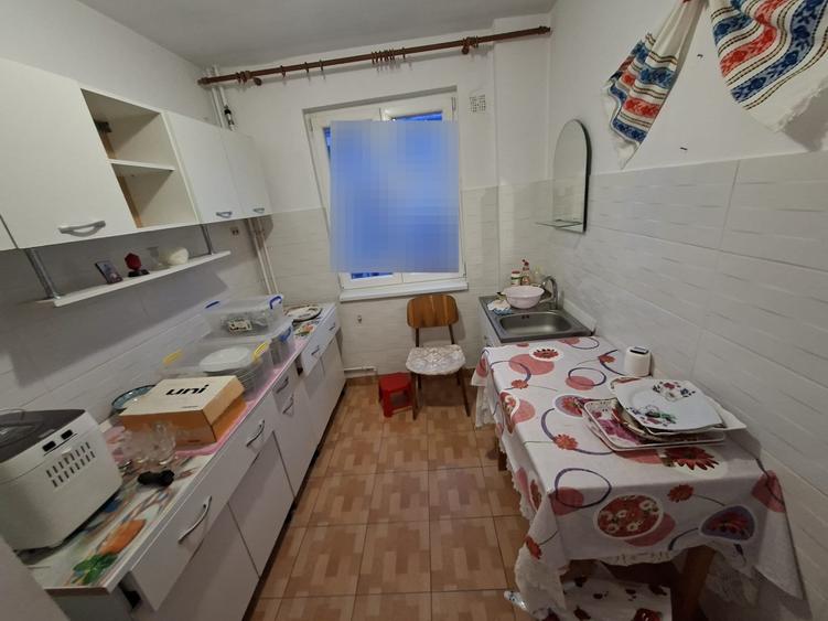 Apartament cu 2 camere, etajul 3/4, zona Tatarasi - 5