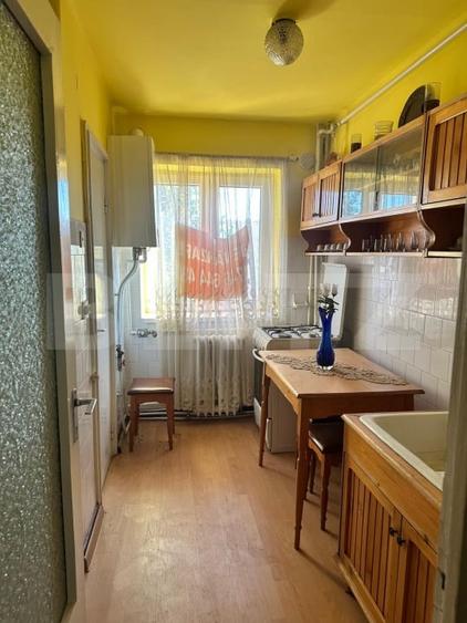 Apartament cu 3 camere decomandat, mobilat în Nord-Est