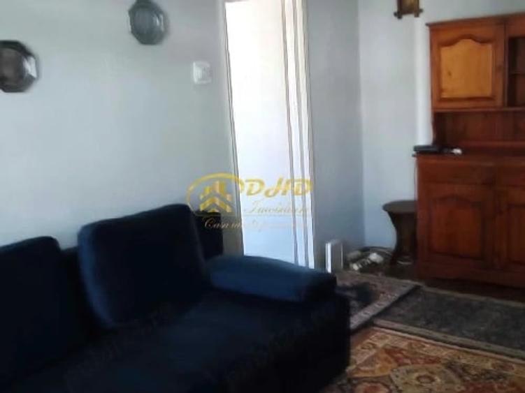 Apartament cu 2 camere semidecomandat în Tătărași