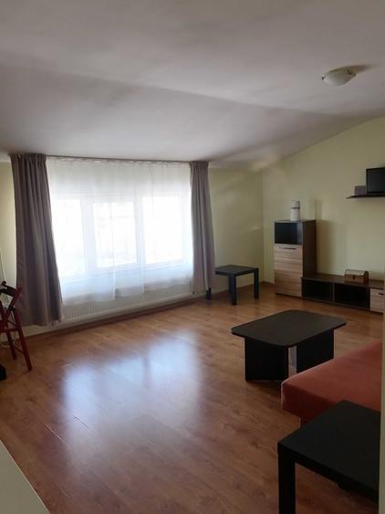 Apartament cu 2 camere decomandat în Străulești