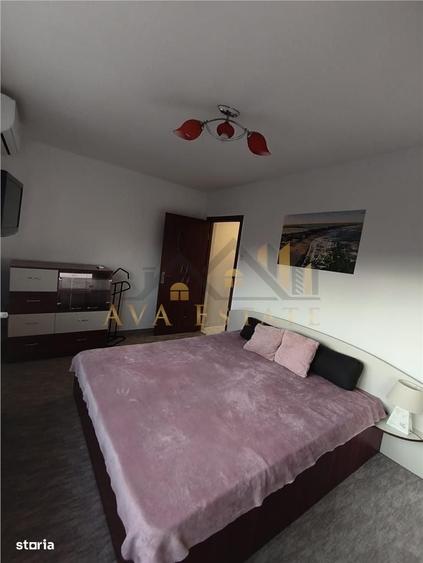 Apartament cu 3 camere semidecomandat în Cetății