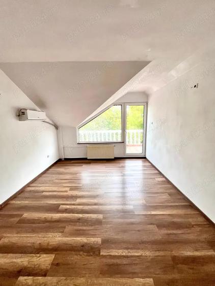 Casă cu 5 camere cu Teren 140 Mp în Lipovei