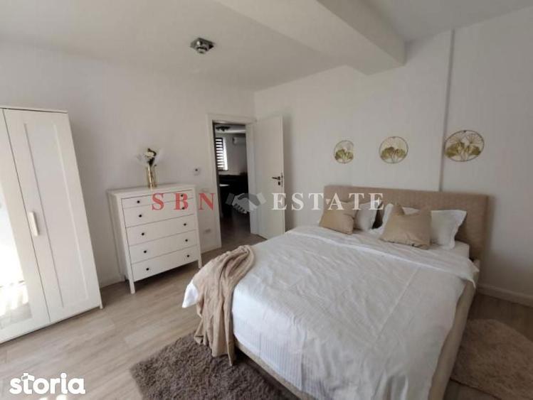 Apartament cu 3 camere decomandat în Titan