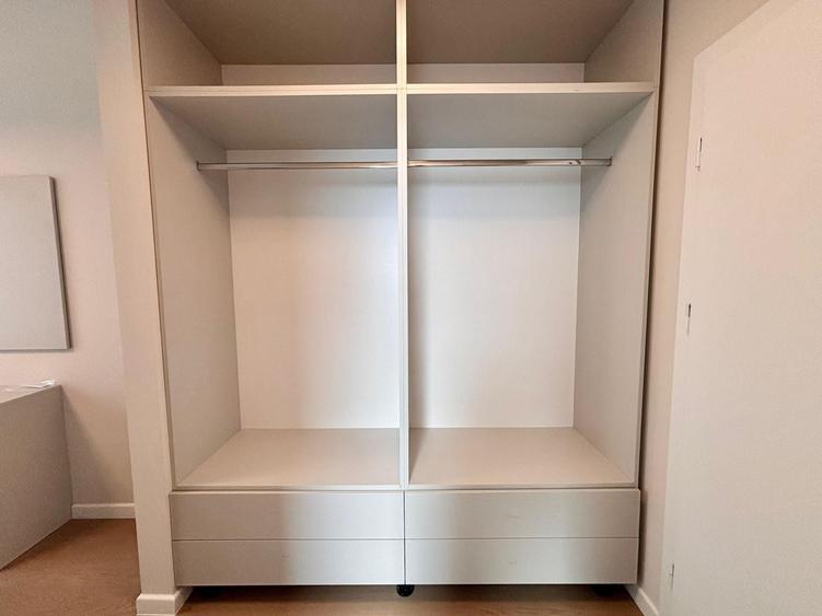 Apartament cu 3 camere decomandat, mobilat în Voluntari