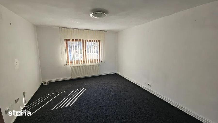 Spațiu comercial, de 84 mp, în Dârste