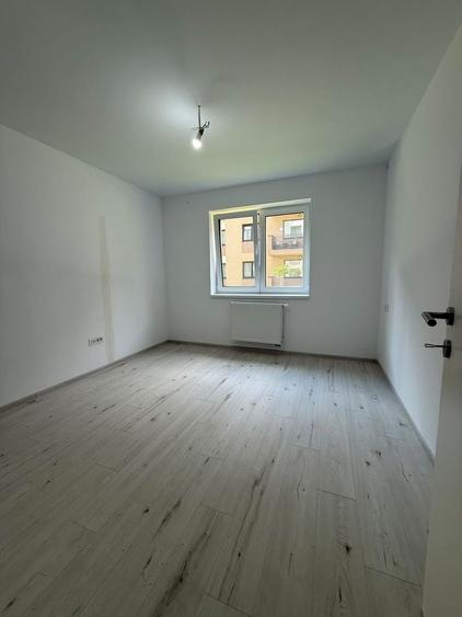 Apartament 3 camere decomandat Tip 2V - 5