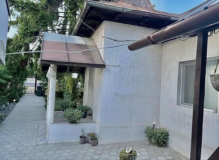 Casă cu 4 camere în Valea Călugărească