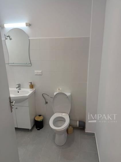 Spațiu comercial, de 60 mp, în Borhanci
