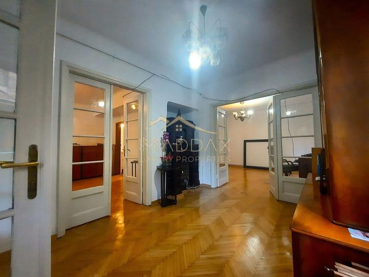 Apartament cu 5 camere decomandat, mobilat în Dorobanți